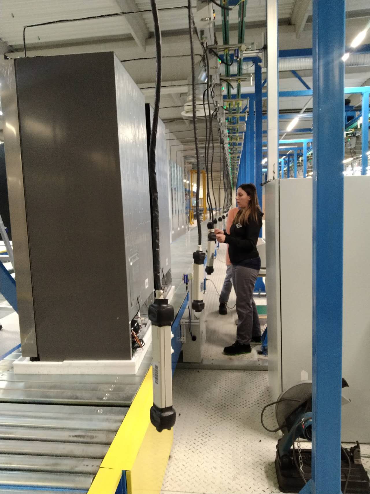 Current Analysis of Energy Saving Technologies for Refrigerators